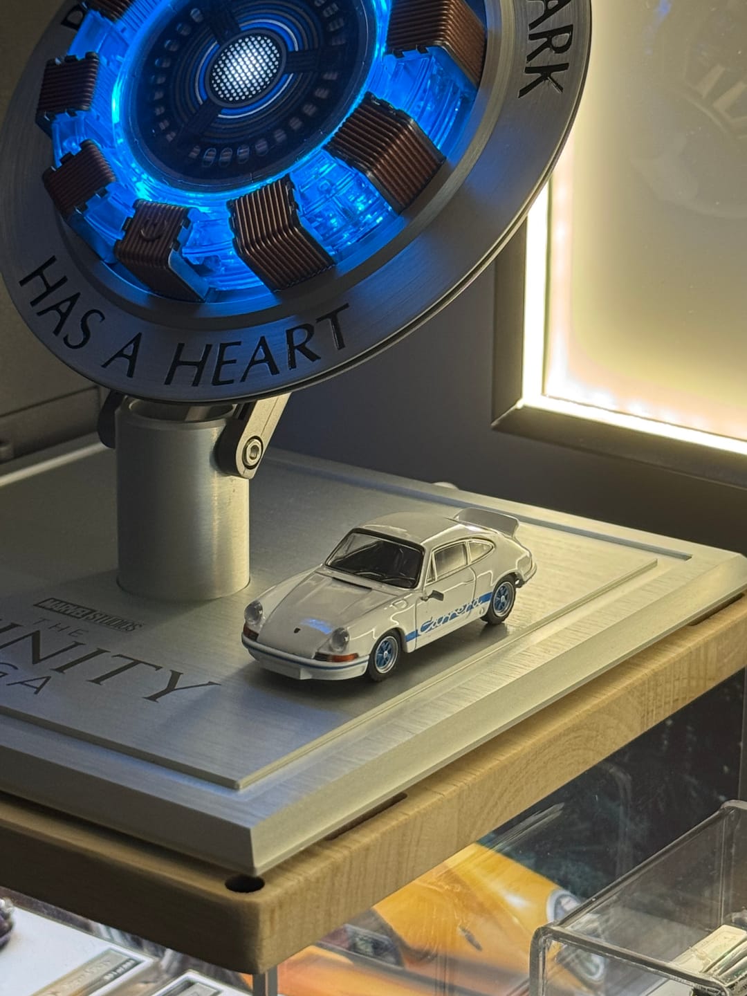 Customer photo review of Marvel 1:1 Iron Man Arc Reactor Wireless Charger |  Fast Wireless Charging | Movie Collectible