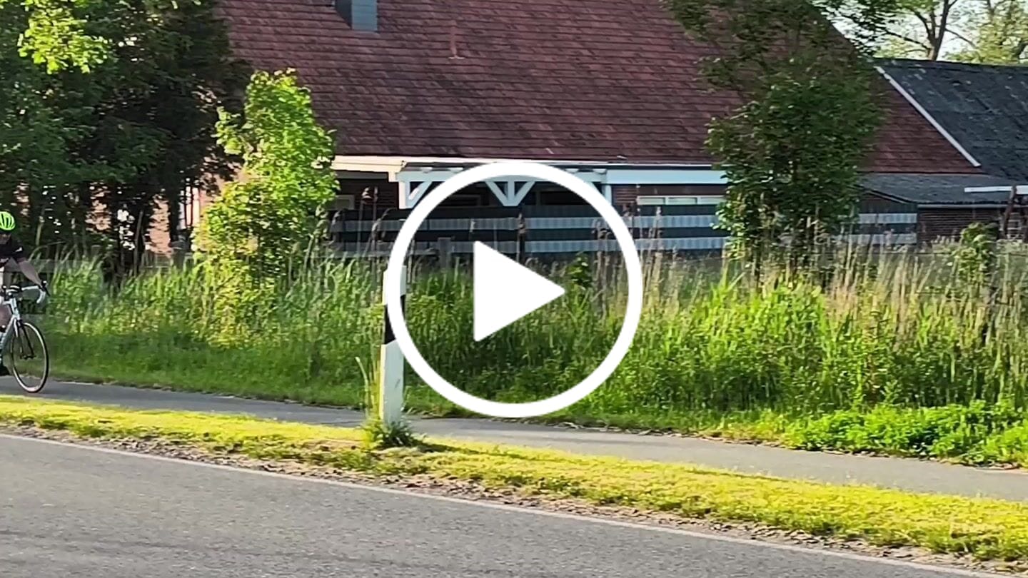 Customer video review of CINZANO Retro Short Sleeve Cycling Kit