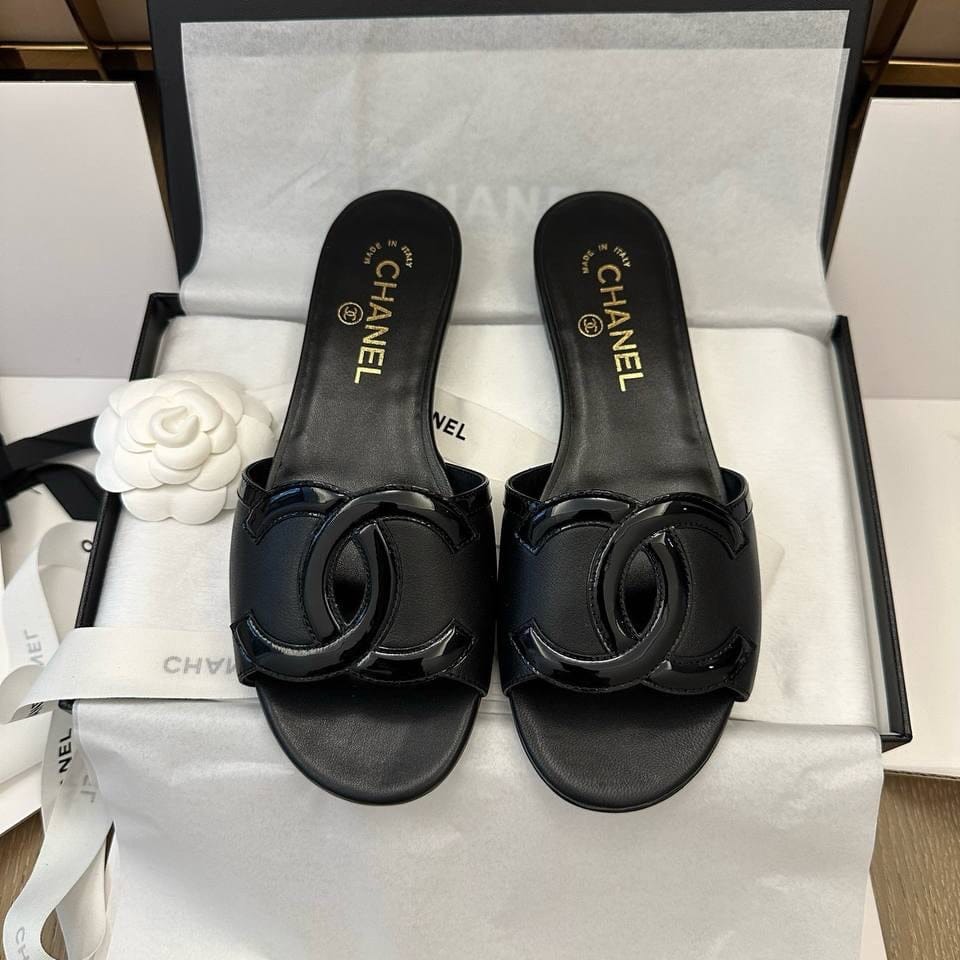 Customer photo review of Chanel 2026 Sandal Lambskin