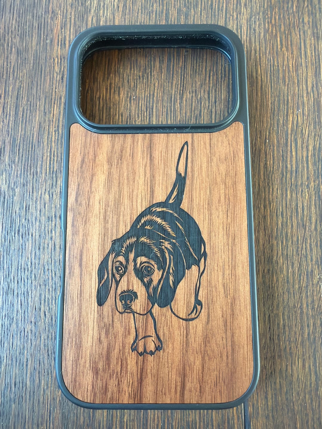 Customer photo review of Mobilskal din Hund | Valnöt