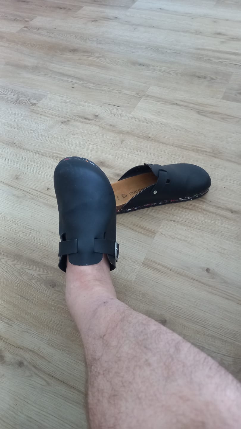 Customer photo review of NIGHTFALL | Clog Black