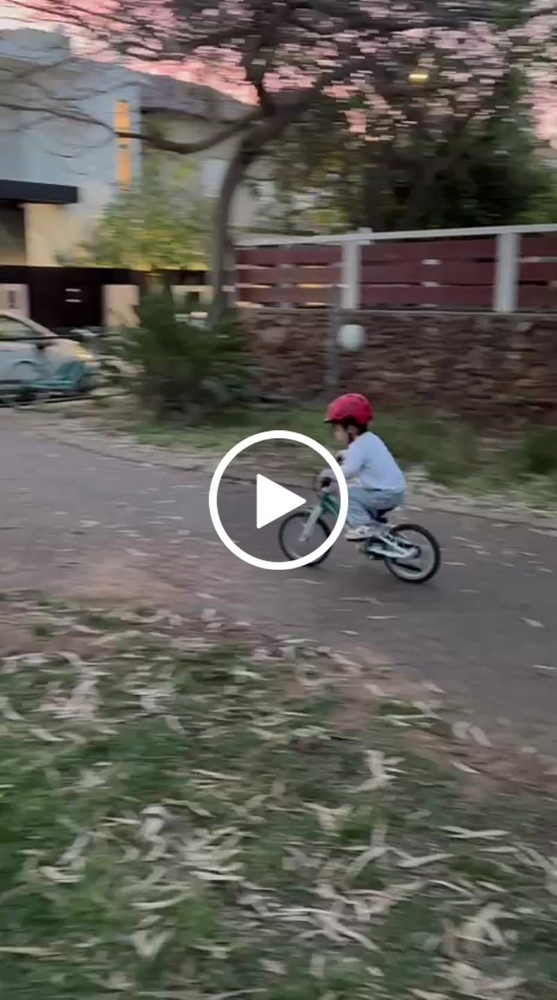 Customer video review of קסדת אופניים לילדים woom READY