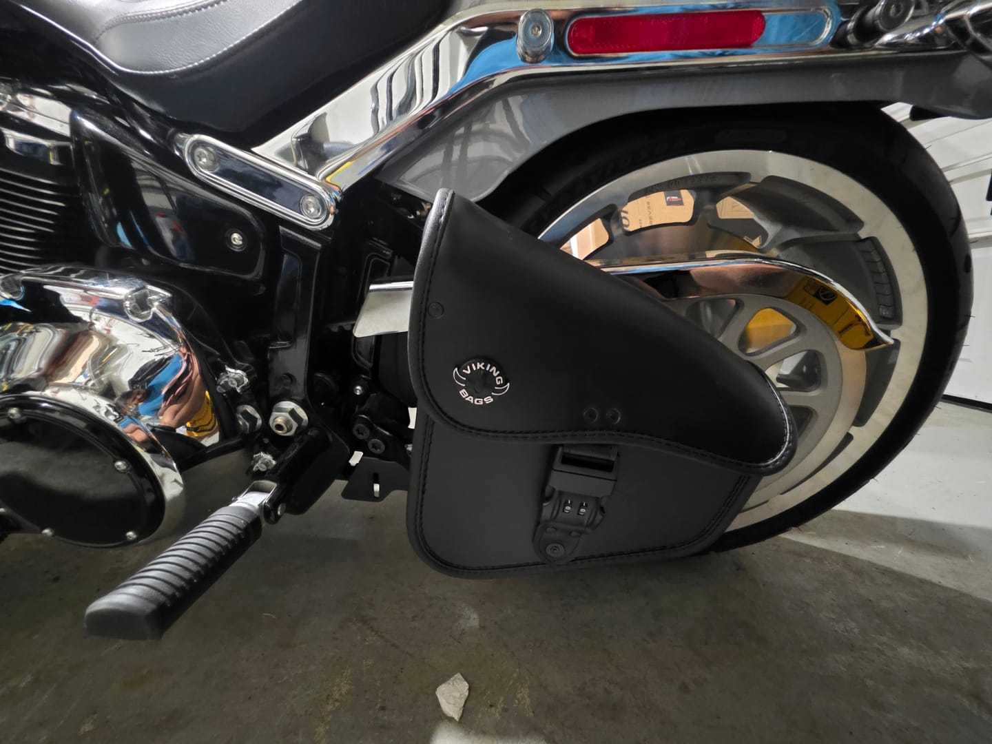 Customer photo review of 3L - Digilock Motorcycle Swingarm Bag for Harley Softail
