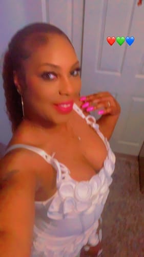 Customer photo review of Petal Fantasy (SELLING FAST)