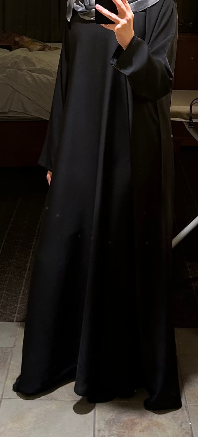 Customer photo review of Essential Abayas