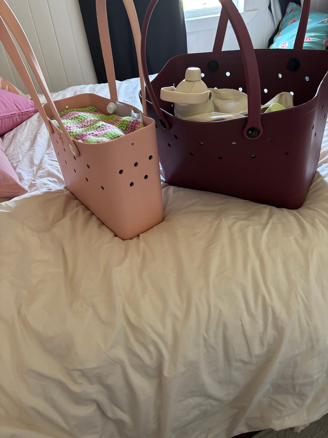 Customer photo review of Maxi Tribe Bag in Cherry Cola