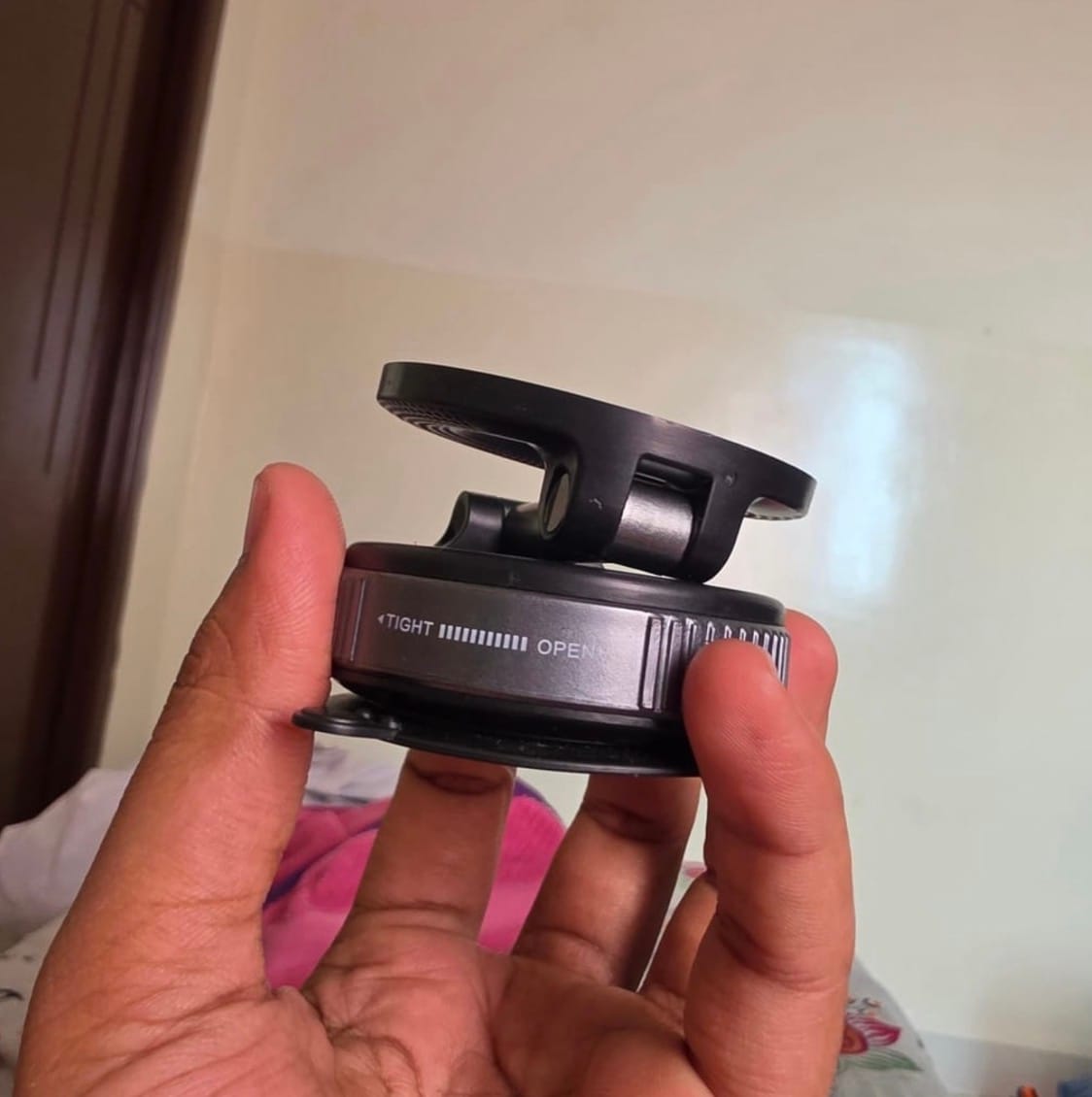 Customer photo review of 360° MagPro Magnetic Phone Holder by Casence