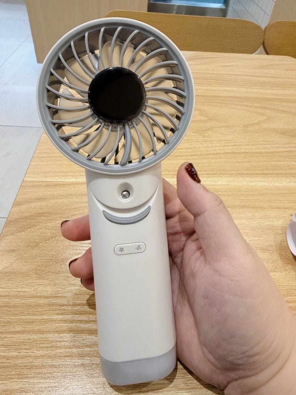 Customer photo review of izzCool 30 (White) - Foldable Air Conditioner Fan (3,500mAh)