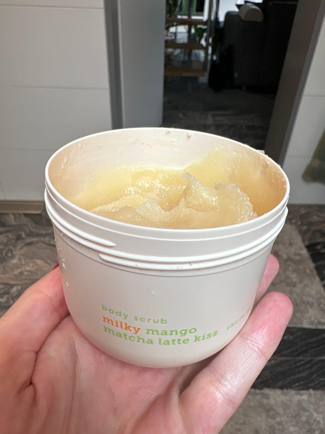 Customer photo review of Body Scrub Milky Mango Matcha Latte Kiss