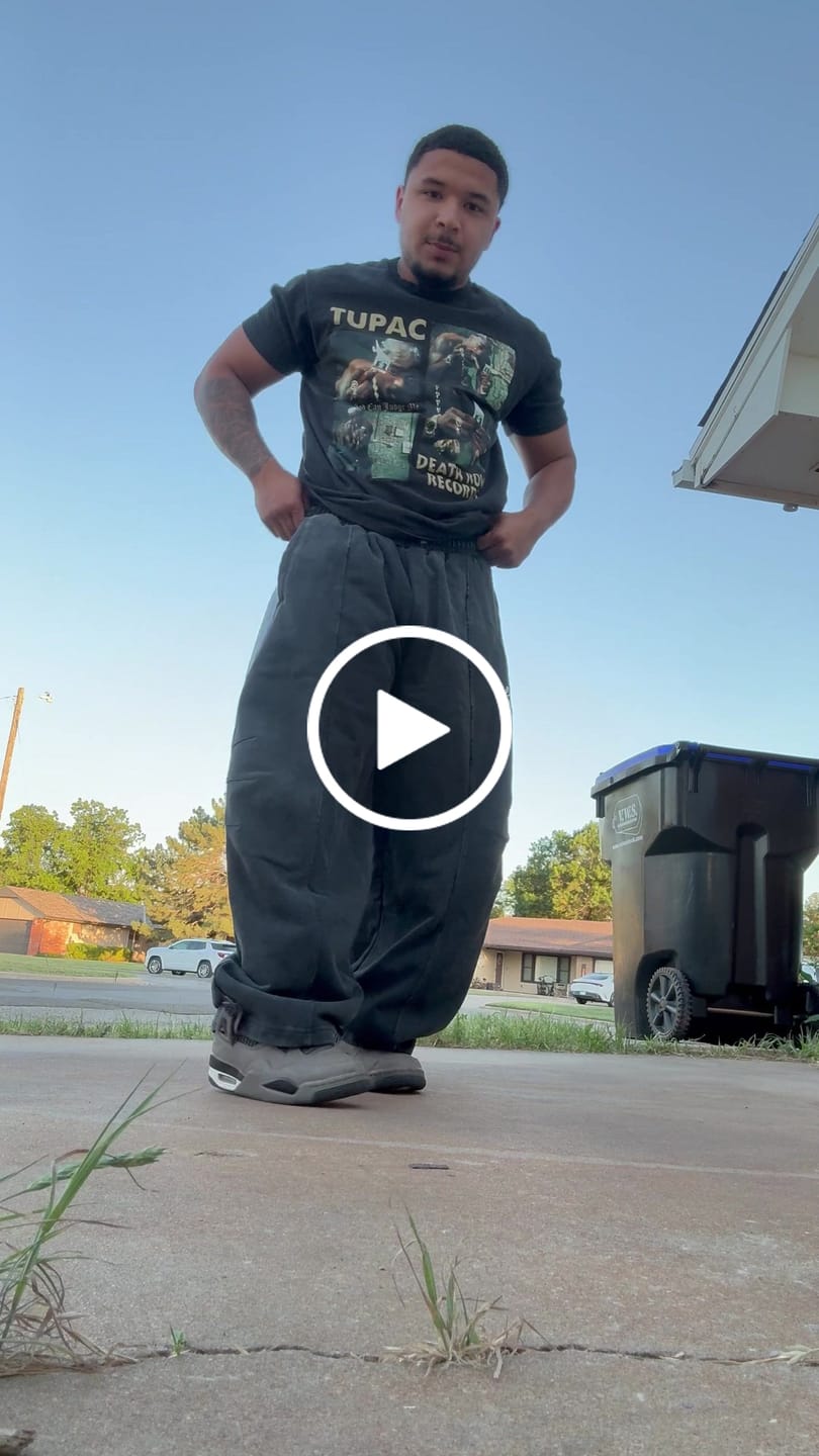 Customer video review of 2071 - Baggy Ass Sweats