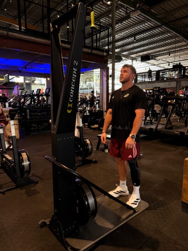 Customer photo review of Compression Sleeves V2 for Knees and Legs