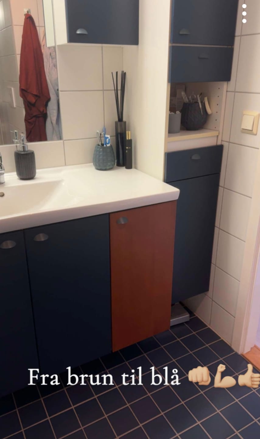 Customer photo review of Uni matt dempet marineblå kontaktplast