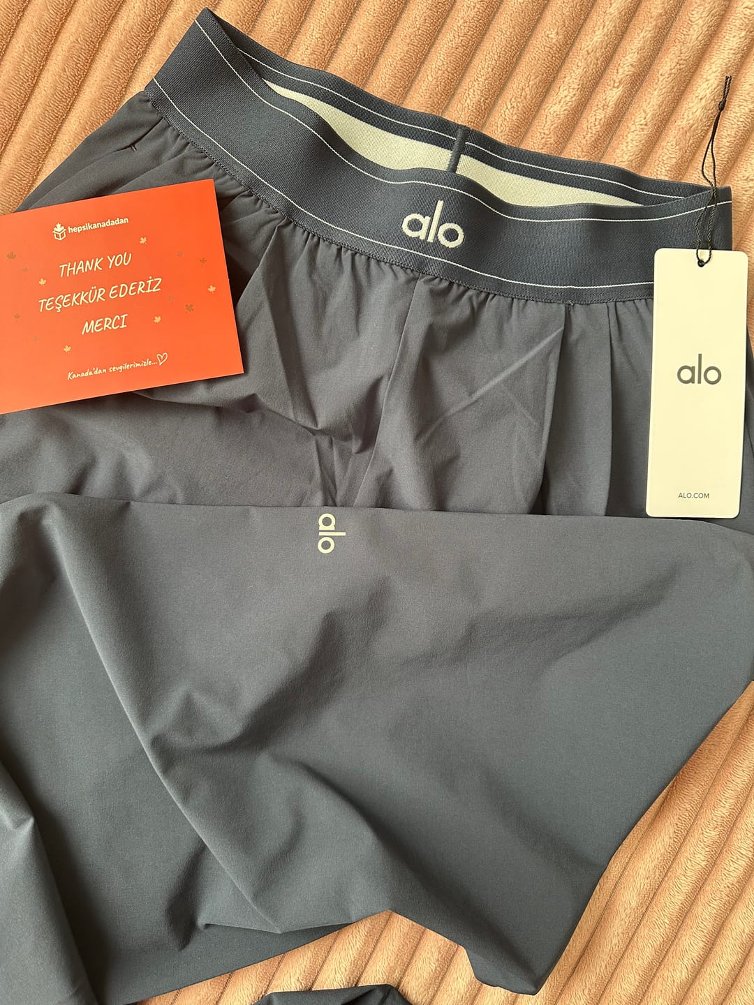 Customer photo review of alo Women's Suit Up Trouser (Regular) - Navy