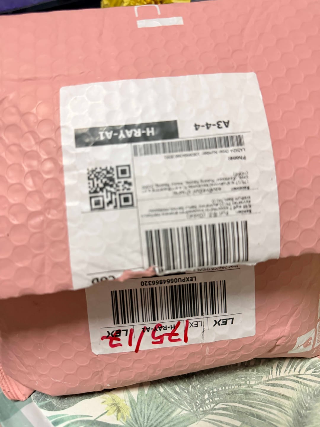 Customer photo review of มินิ ลิฟท์ติ้ง เจล | Mini Lifting Gel 20g.