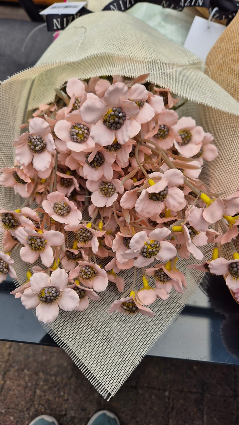 Customer photo review of Wax Arrangement - Roze
