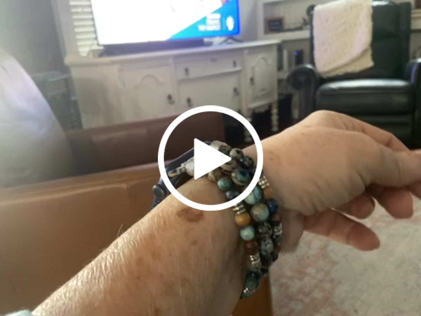 Customer video review of Imperial Jasper Stretch Apple Watch Strap
