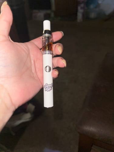 Customer photo review of Disposable Vape Pen 3.5 Grams Infused with Live Resin THC Blend - Golden Banana Indica