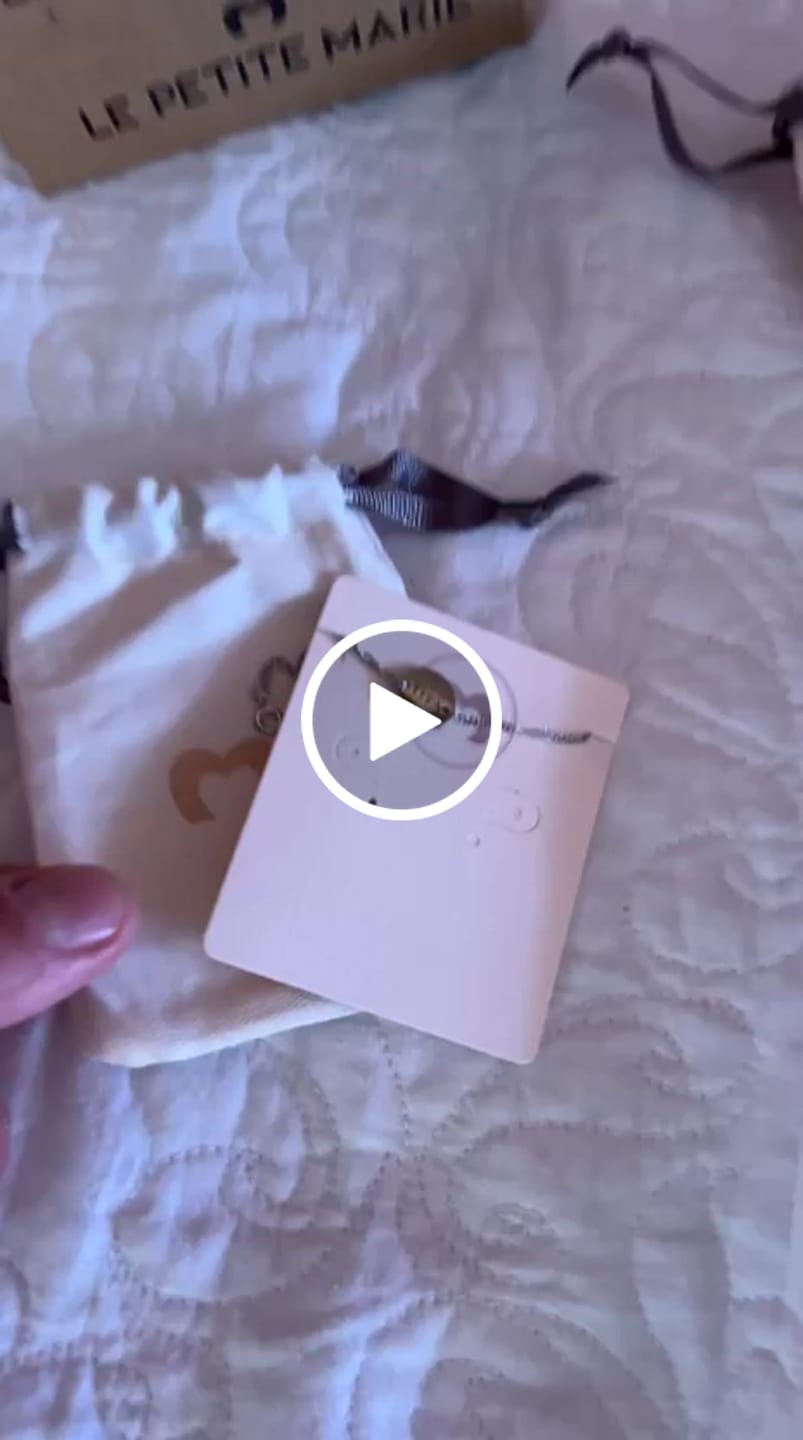 Customer video review of Pulsera Sensación - Personalizado