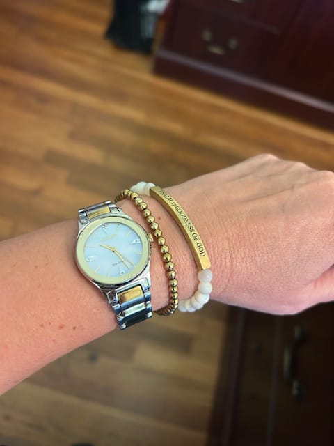 Customer photo review of GOLD - ACCENT BRACELET