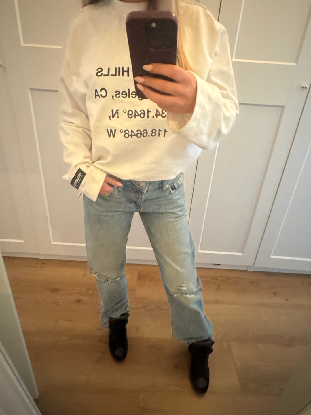 Customer photo review of VINTAGE LOGO LONGSLEEVE T-SHIRT WHITE