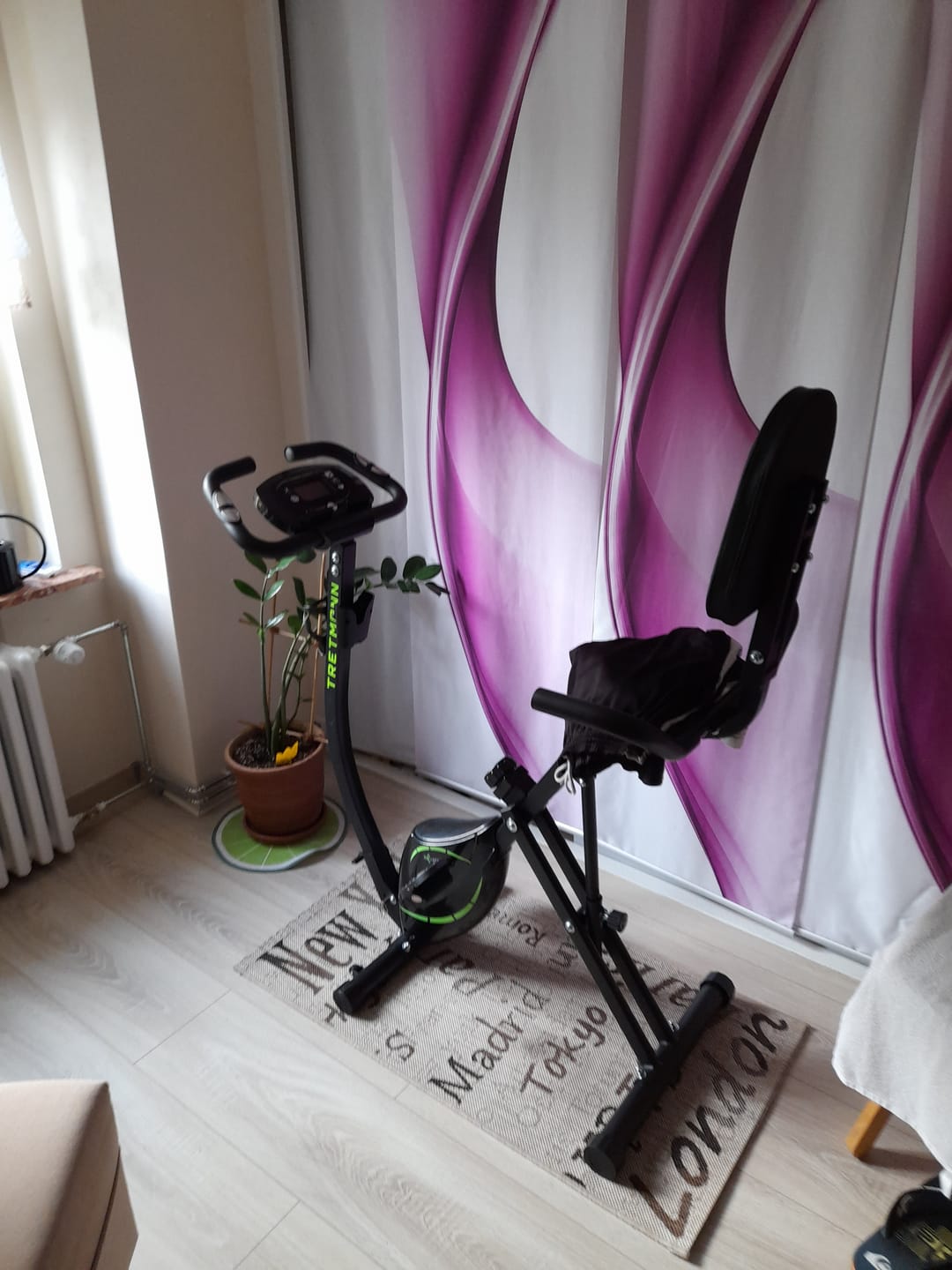 Customer photo review of Tretmann RIDE- Heimtrainer mit tiefem Einstieg