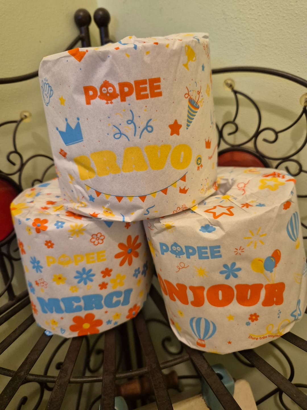 Customer photo review of Papier Toilette Édition DÉCO - 200 Feuilles / Rouleau, zéro plastique