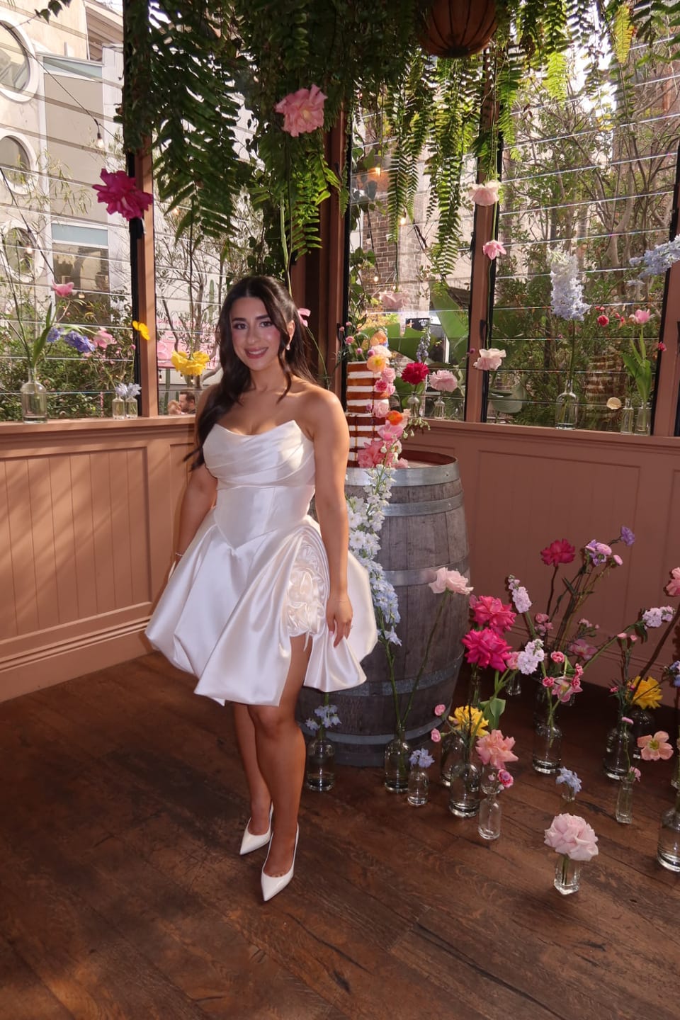 Customer photo review of Mia