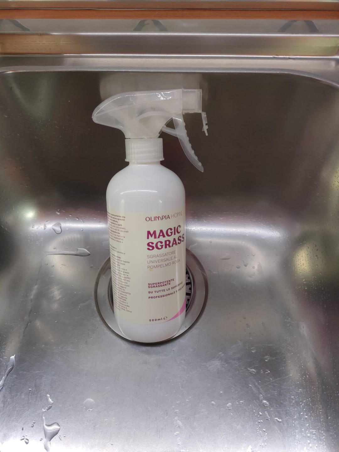 Customer photo review of Magic Sgrass Universale Ml.500 - Sgrassatore al Pompelmo Rosa