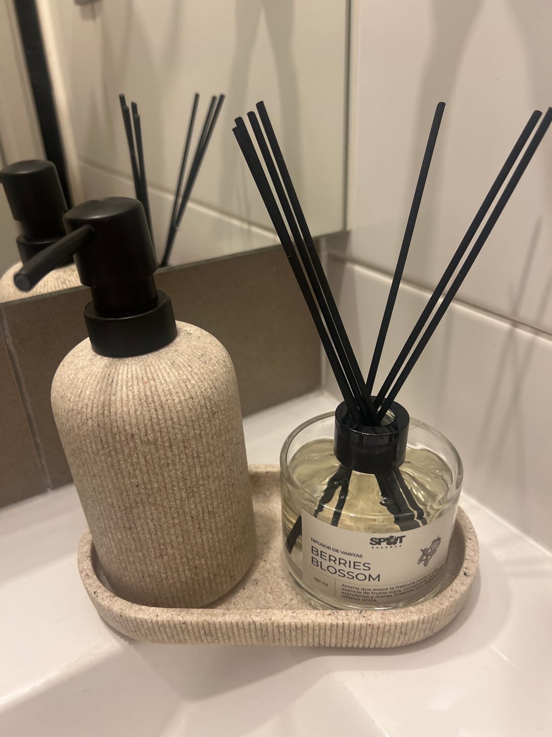 Customer photo review of Difusor de Varillas Berries Blossom