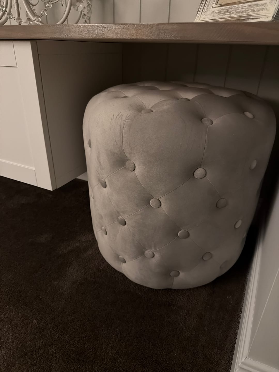 Customer photo review of High Quality - Alexa Round Ottoman / Makeup Stool