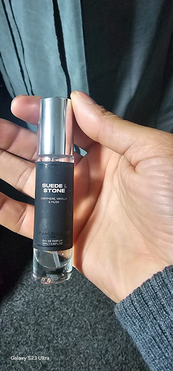 Customer photo review of Suede & Stone | Eau de Parfum