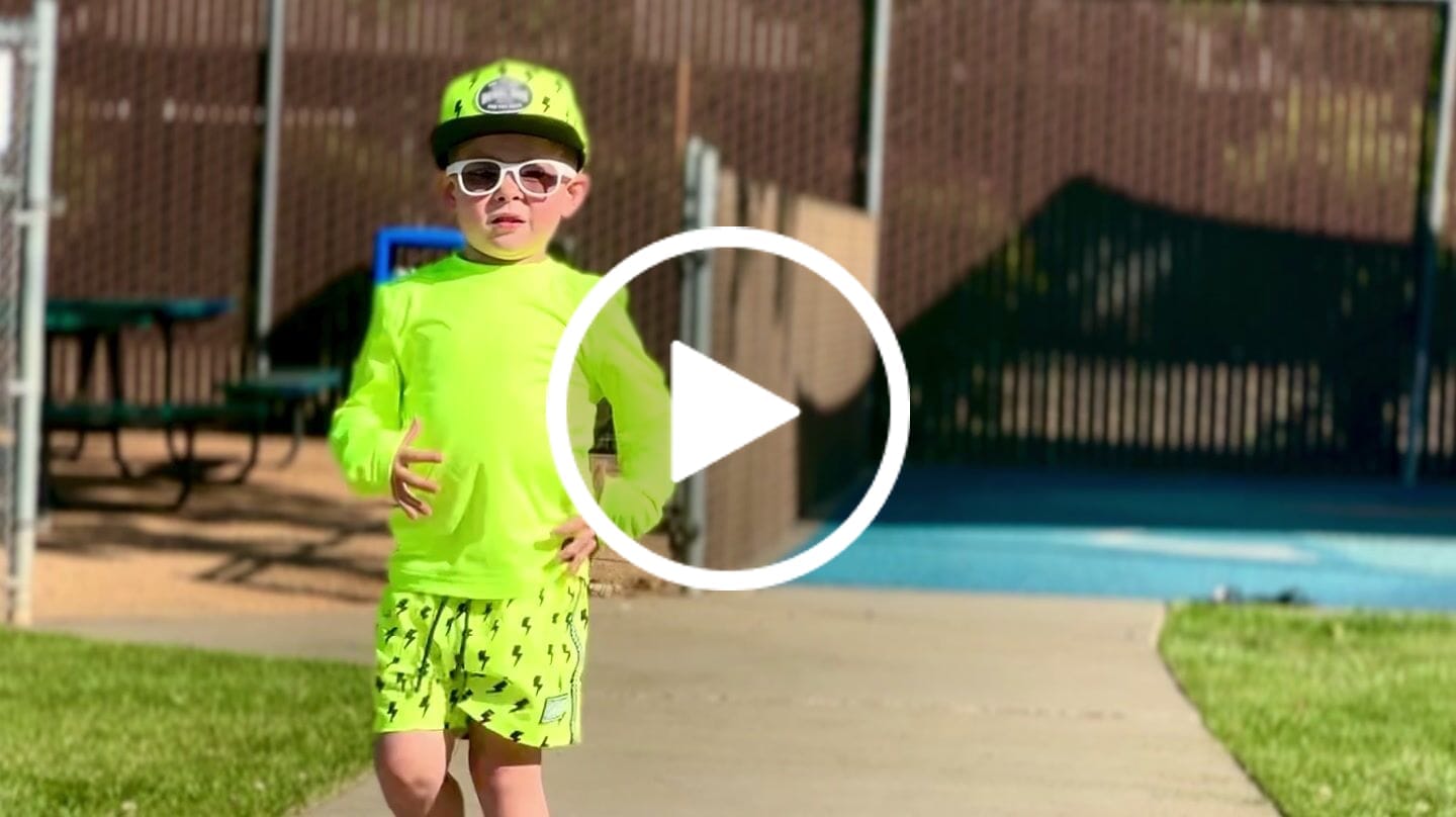 Customer video review of Hydro Snapback in Neon Electric Lime x Jagger