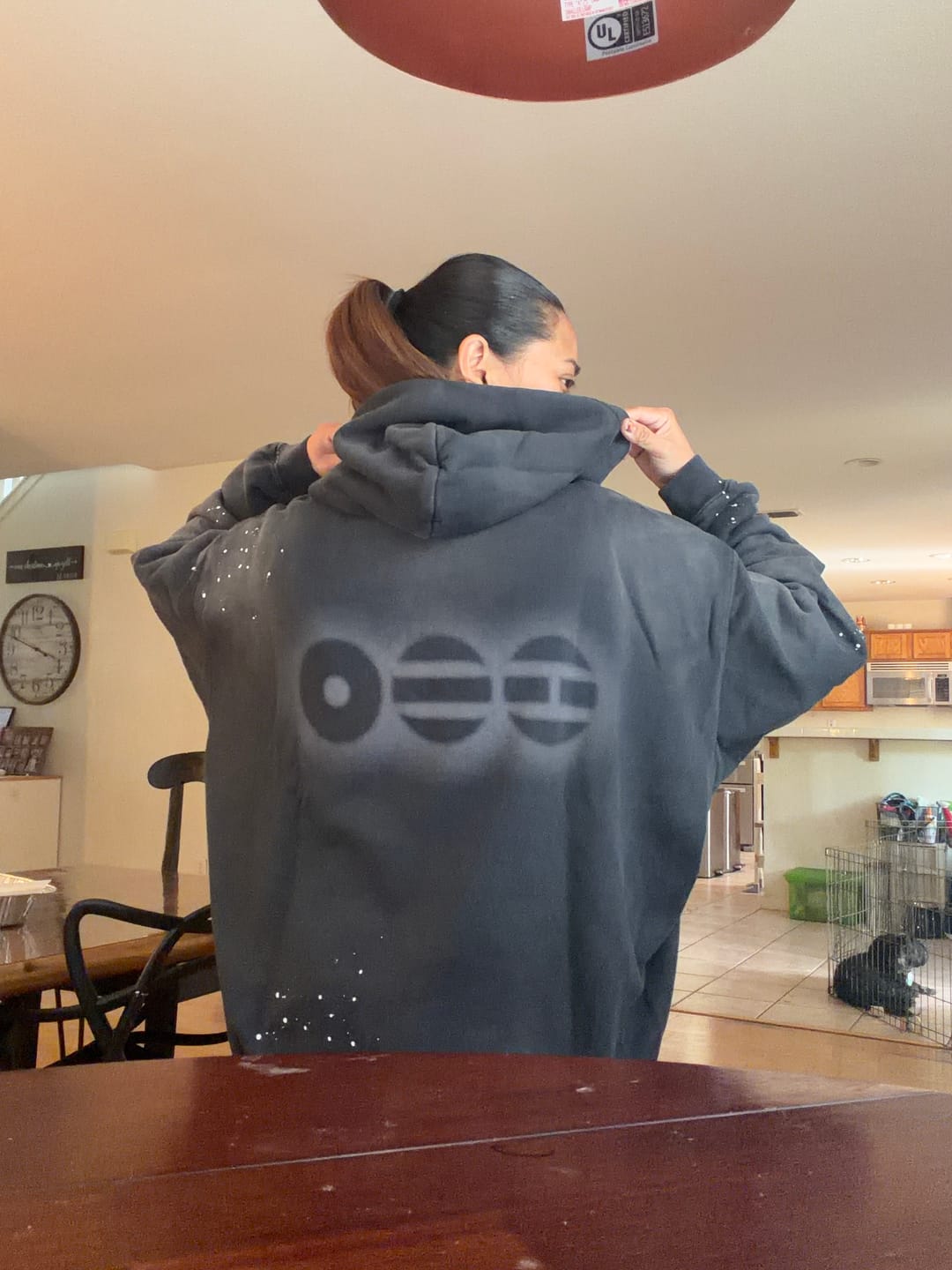 Customer photo review of [4TH PRE-ORDER] BTS - ARIRANG OFFICIAL MD HOODIE BLACK