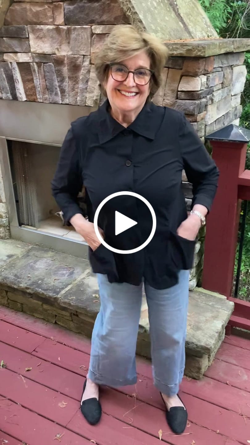 Customer video review of Essential Tekbika Blazer, Black