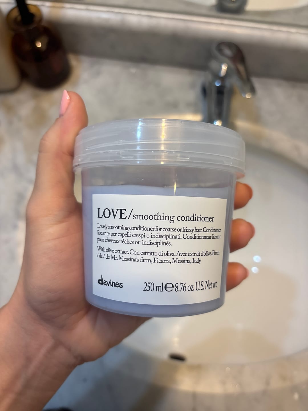 Customer photo review of Acondicionador Anti Frizz Essential Love Smoothing Davines
