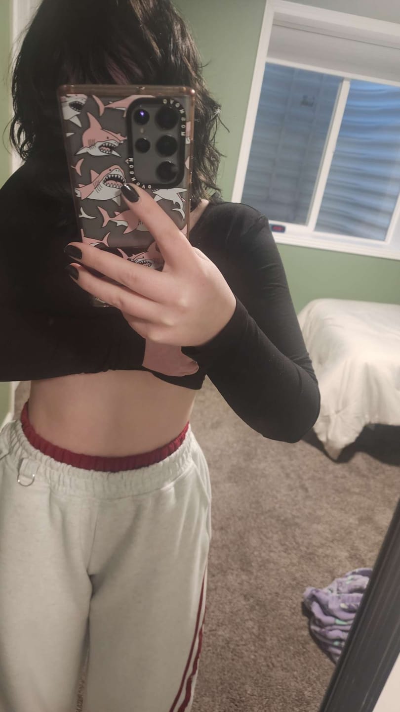 Customer photo review of Aelfric Eden Baggy Barrel Sweatpants