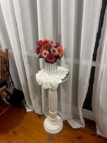 Customer photo review of Cheerful Gerberas Pop-Up Bouquet
