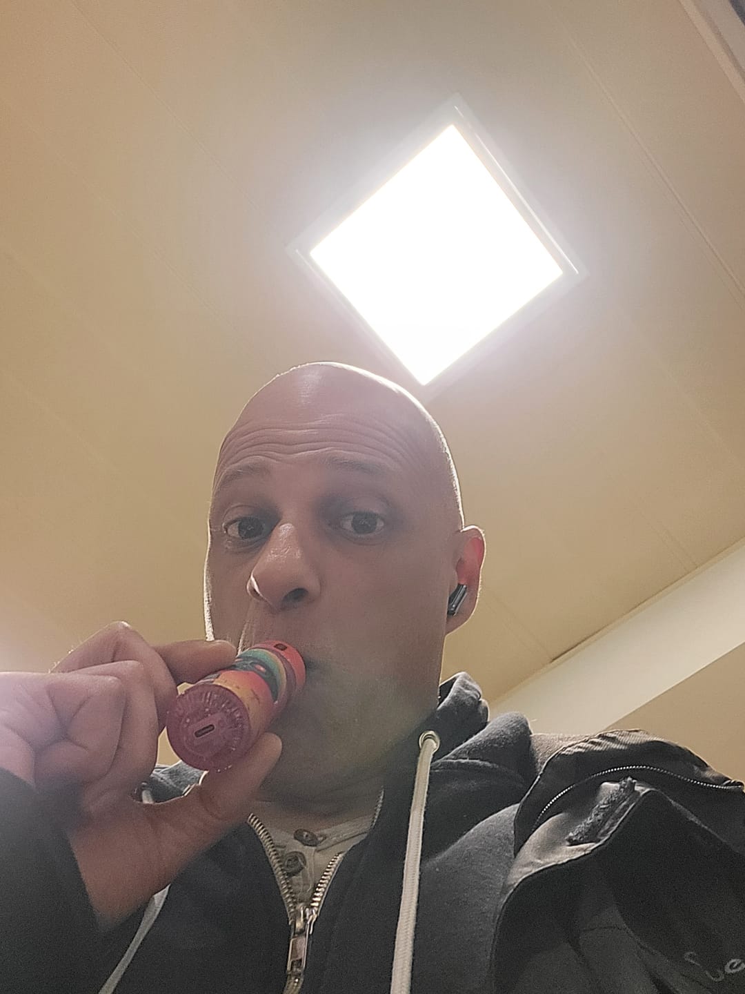 Customer photo review of JNR Alien 10000 Puffs Disposable Vape