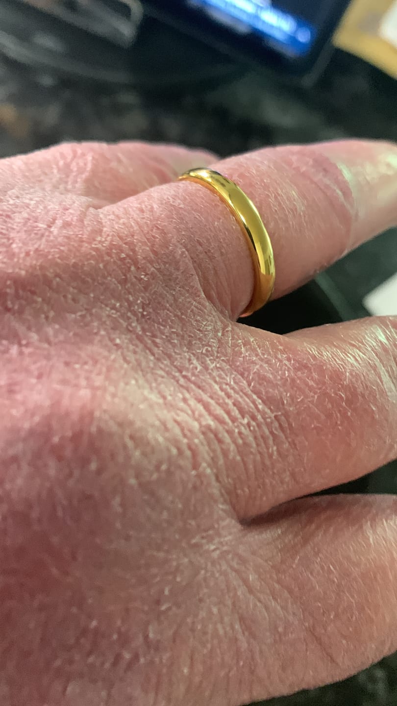 Customer photo review of Gold 3mm Wonder Ring