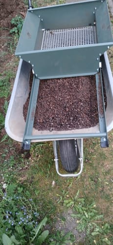Customer photo review of Jetroc III Kompostsieb für Schubkarre – stabil, sauber, effizient