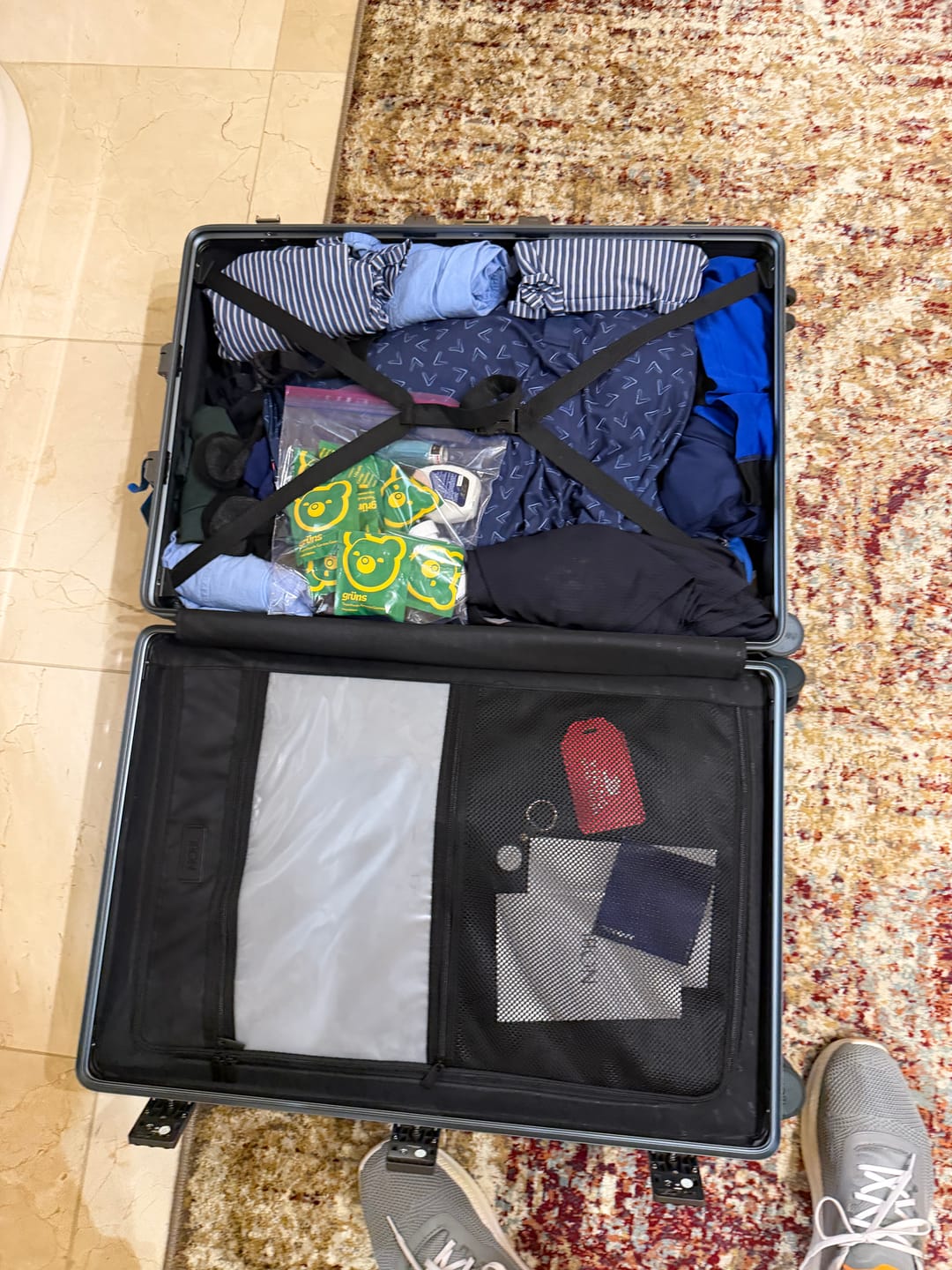 Customer photo review of Check-In: All-In-One 28"