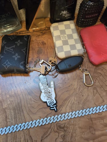 Customer photo review of SHOCKER METAL KEYCHAIN