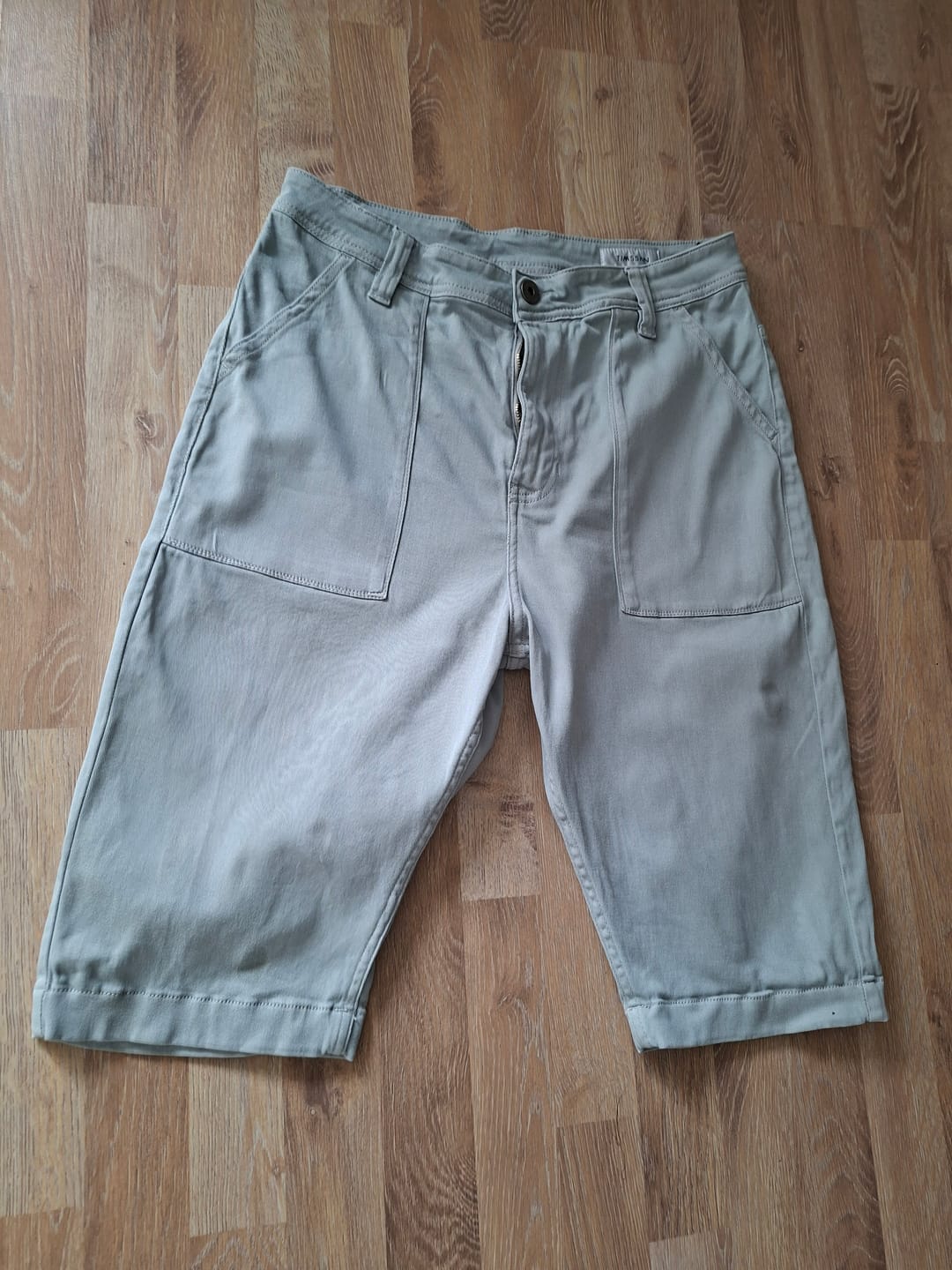 Customer photo review of BROD – Bermuda Long