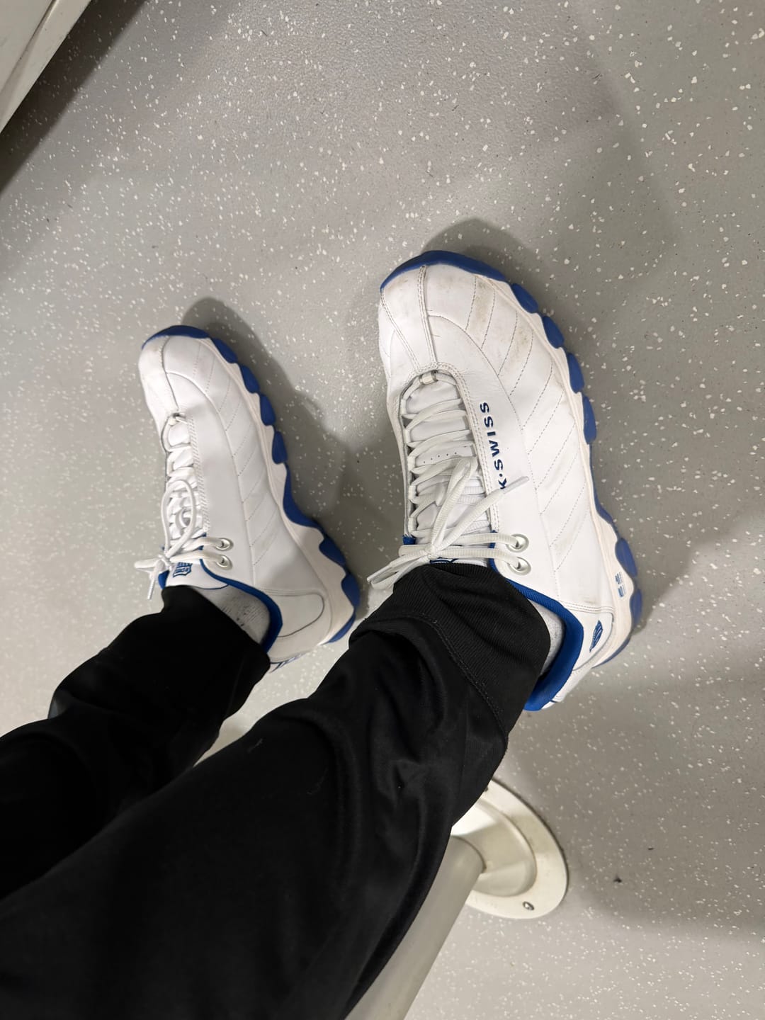 Customer photo review of 03426-117-XW | ST329 CMF | WHITE/CLASSIC BLUE