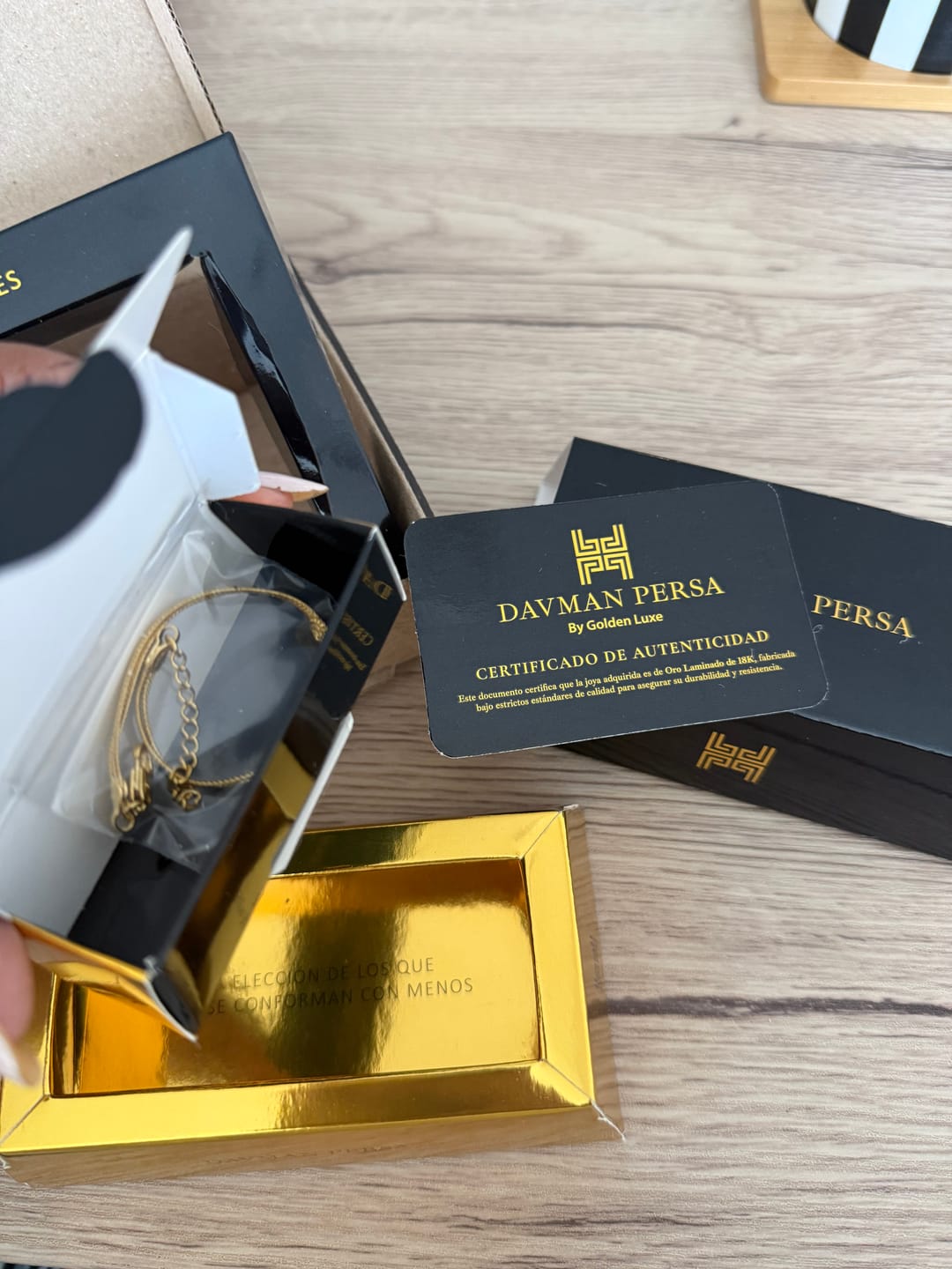 Customer photo review of Pulsera Unity en Oro laminado 18k