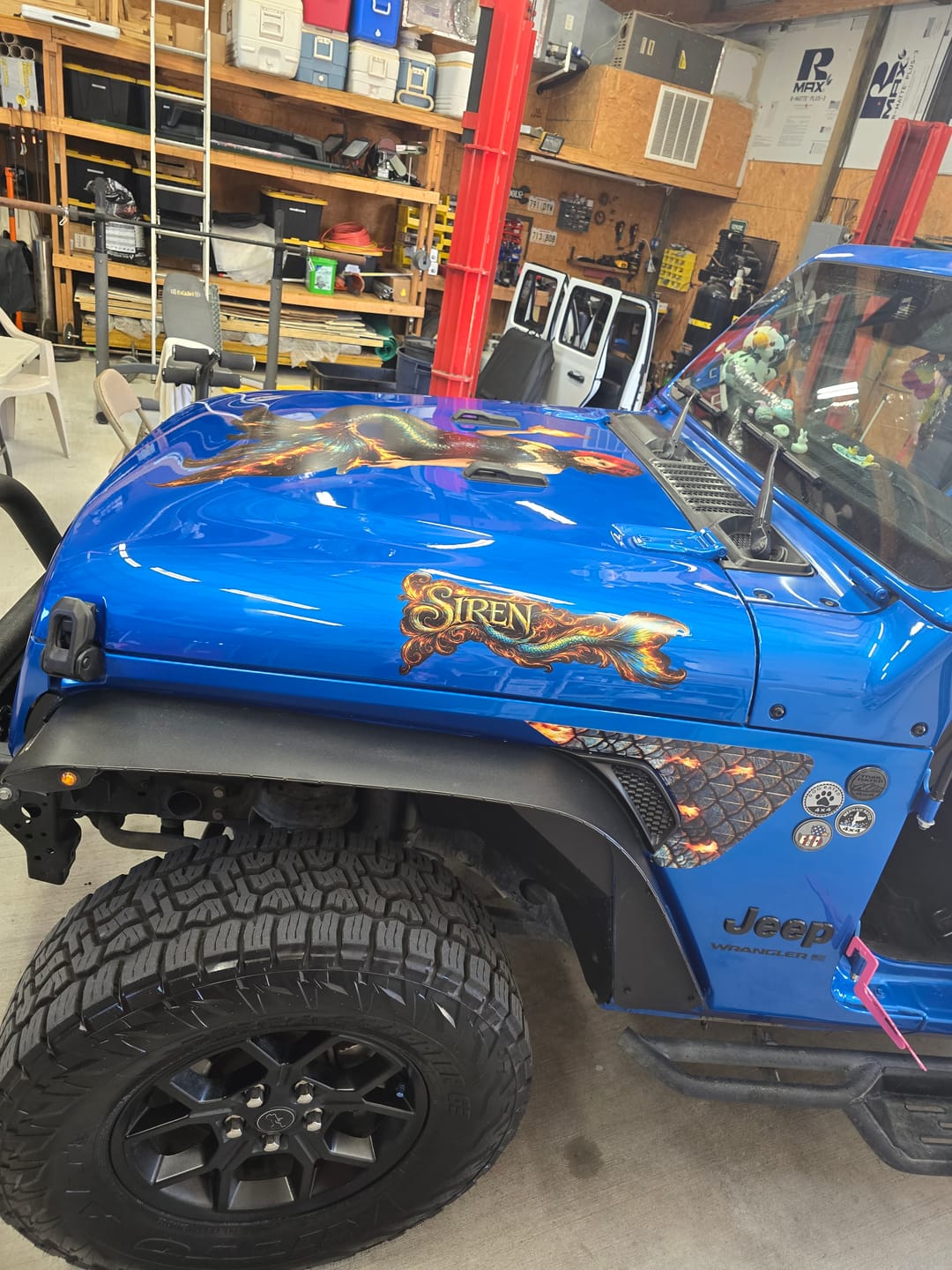 Customer photo review of Design Your Own Fender Vent Decal Set | fits Wrangler JL & Gladiator JT