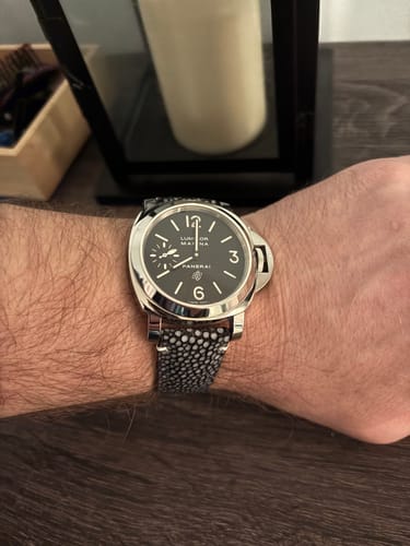 Customer review photo of a black stingray leather watch strap