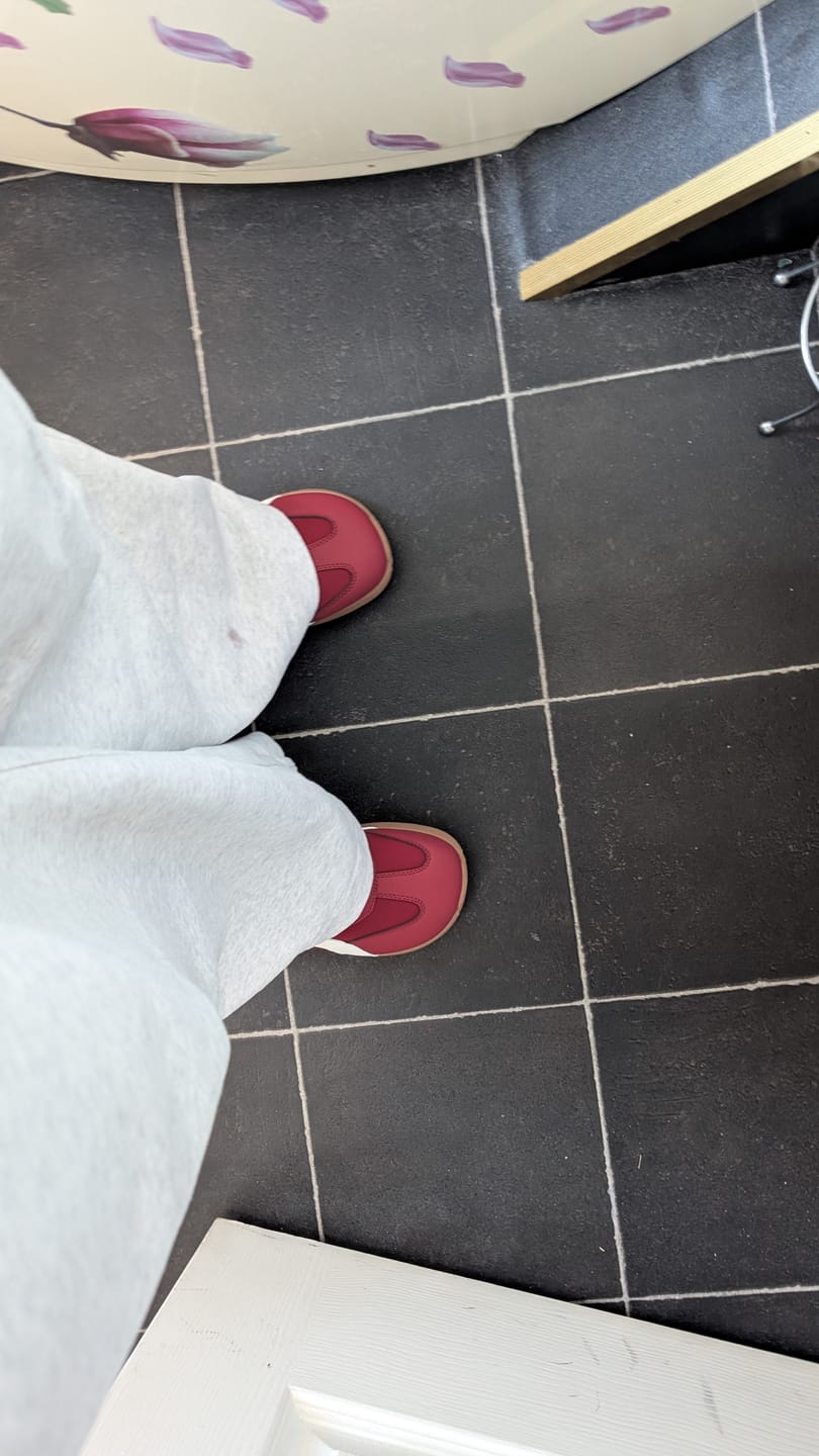 Customer photo review of Sedge - Wide Toe Sneakers