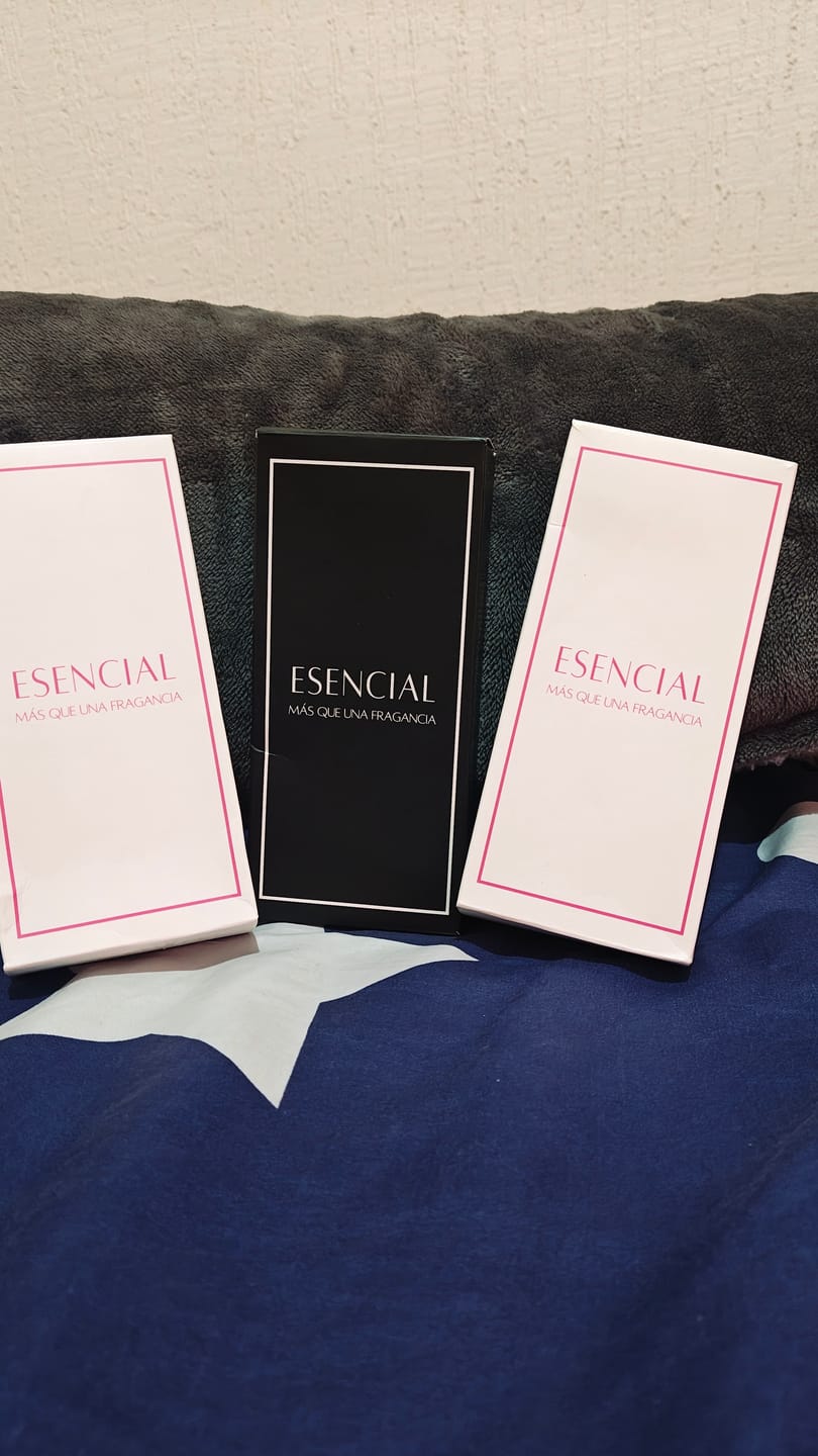 Customer photo review of EL02-M103 Inspirado en: La Vie Est Belle Vanille Nude - Lancôme