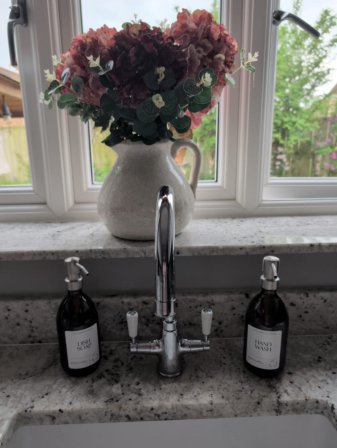 Customer photo review of 500ml Amber Glass Bottle with Metal Pump White Label